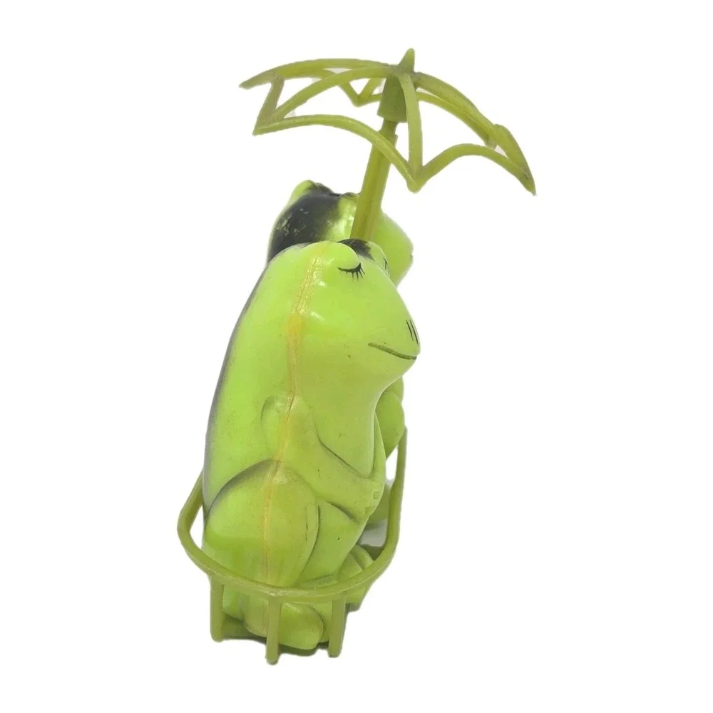 Vintage Salt & Pepper Shakers Plastic Green Frogs with Umbrella In Love Display